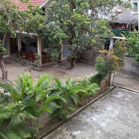 Kri Homestay Kuta  Exteriör bild